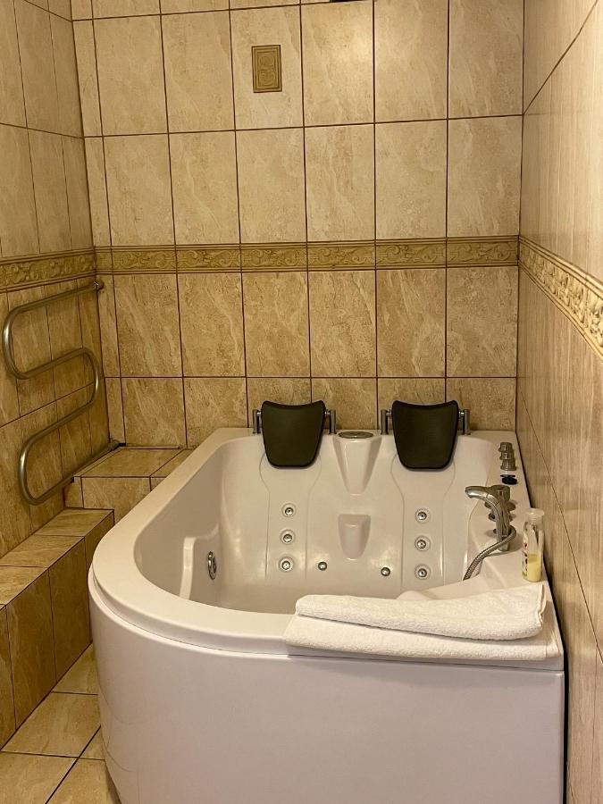 Taurage Hotel Ngoại thất bức ảnh