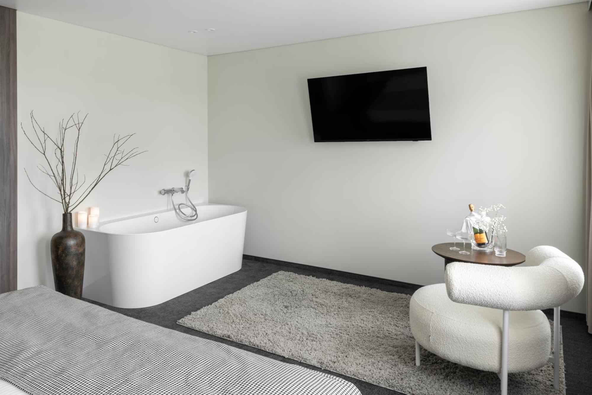 Taurage Hotel Ngoại thất bức ảnh